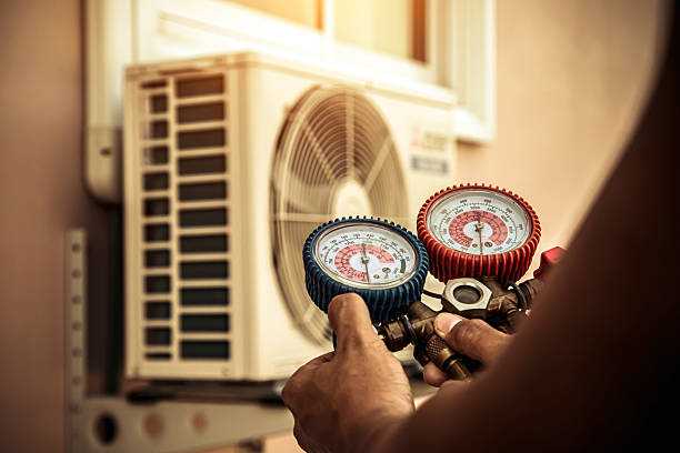 Professional Ductwork Repair technician working in Briggs, OK